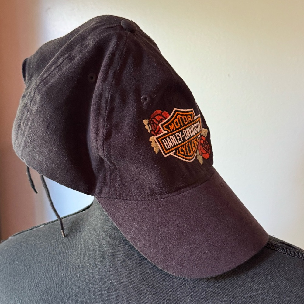 Harley-Davidson Black Cap with lace up back - Picture 3 of 5
